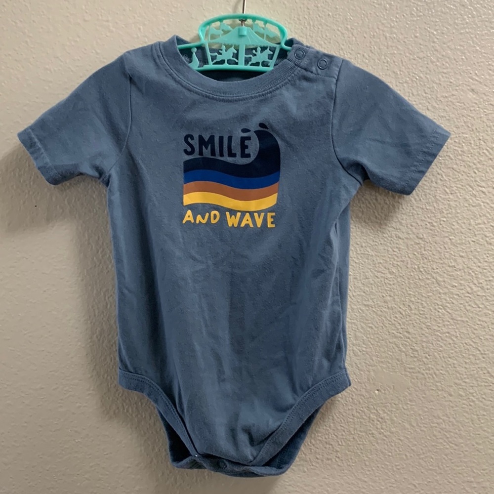 Garanimals Smile and Wave Blue Bodysuit Boy’s Size 18 Months Snaps Cotton